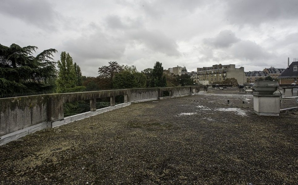 Le toit du groupe hospitalier Sainte-Perrine dans le 16e. © Jean-Pierre Viguié